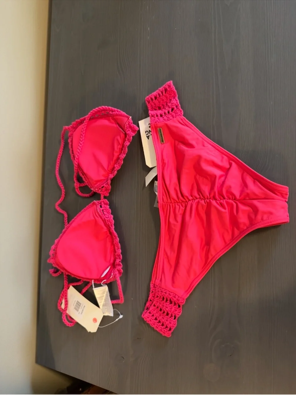 Billabong feminine two